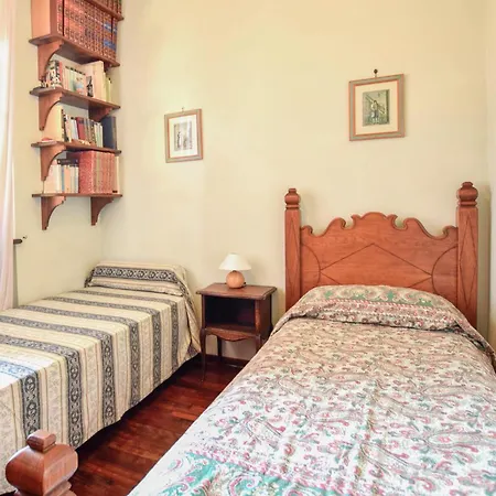 3 Bedroom Pet Friendly In *